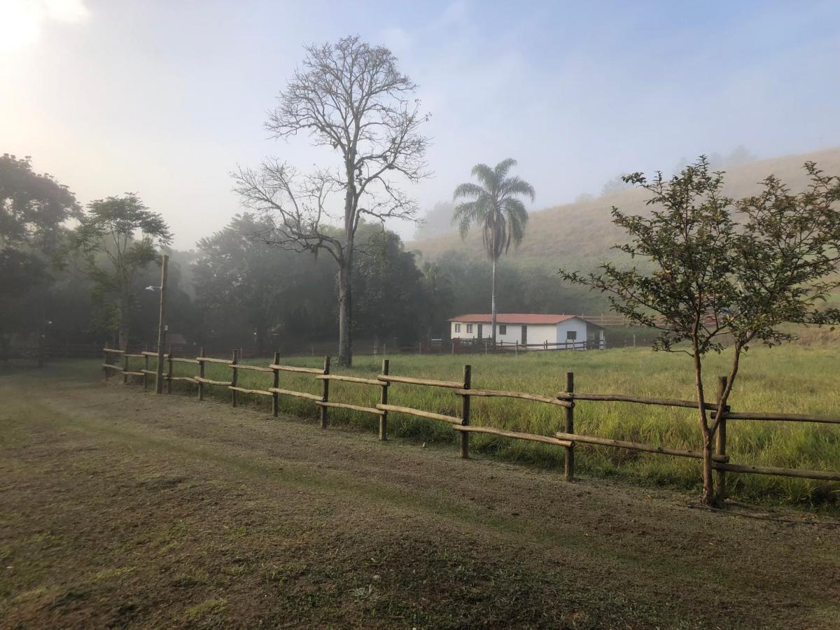 Vivenda Dos Guaranys -Um Projeto Ecologico - Casa Villa Conservatória Exteriör bild